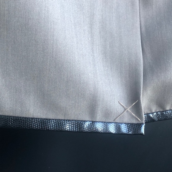 Grey Skirt w Faux Leather Lining - Picture 6 of 8